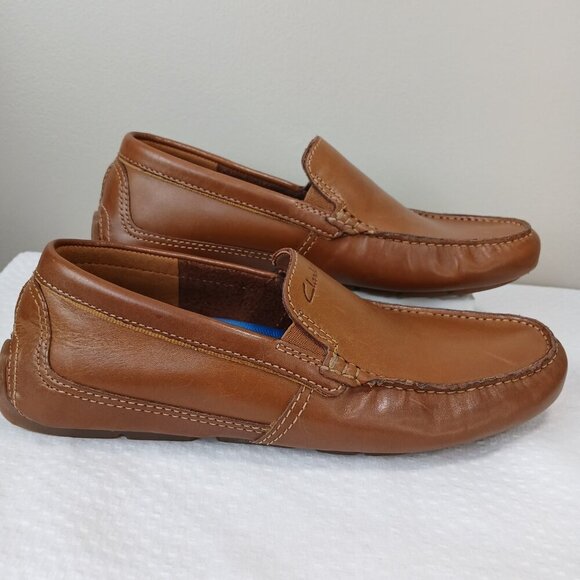 CLARKS MARKMAN SEAM DRIVING MOCASSINS MENS, SIZE 8.5, TAN - Picture 1 of 10